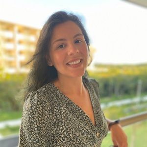 Meet your Posher, Julia